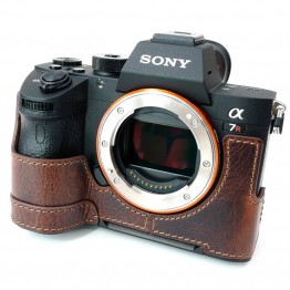 SONY A7R3  Brown