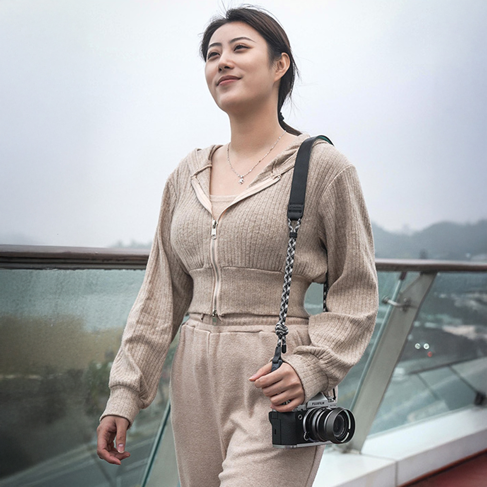 레오포토 카메라 스트랩 블랙 L-CS-201