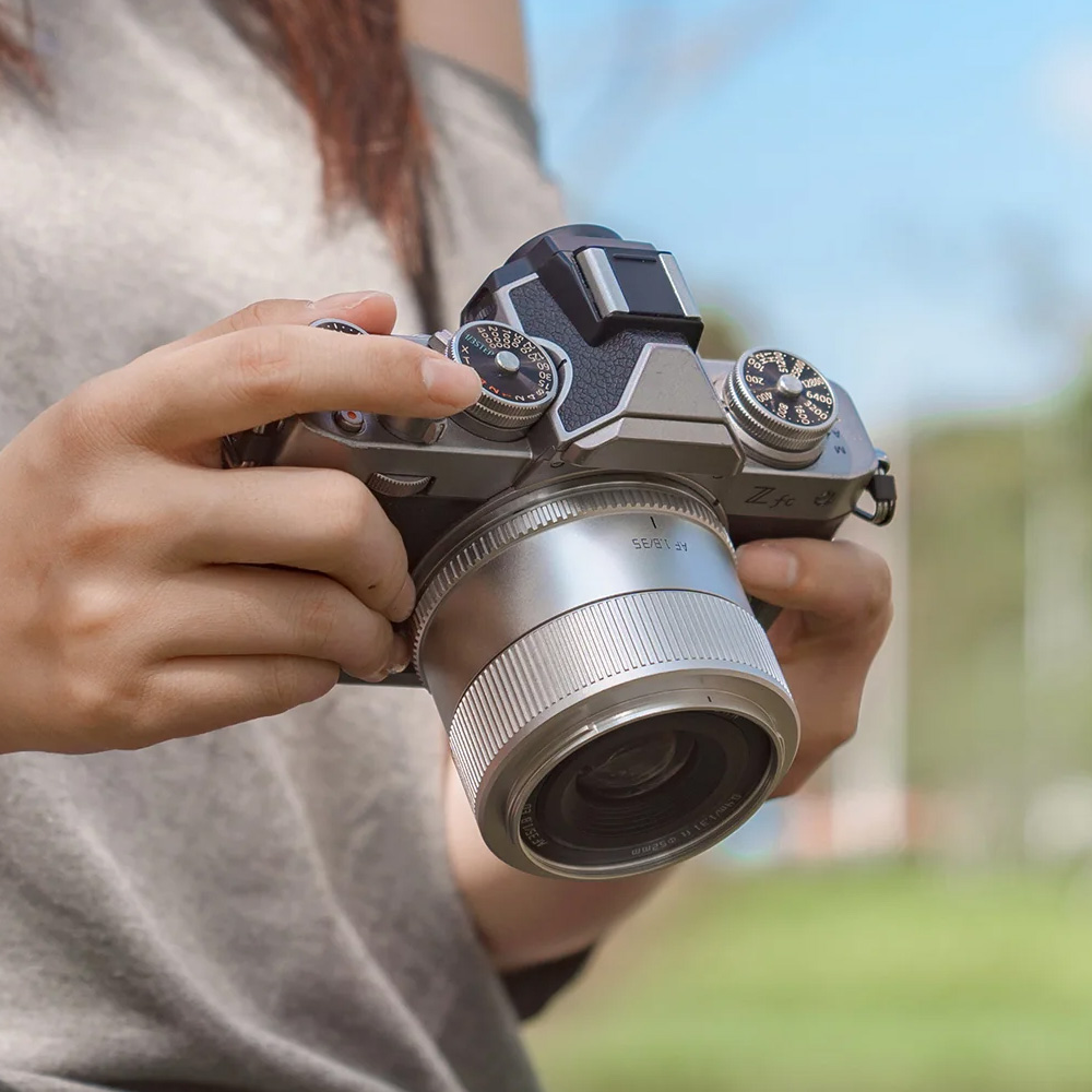 티티아티산 AF 35mm F1.8 II 니콘 Z마운트 APS-C 렌즈 실버