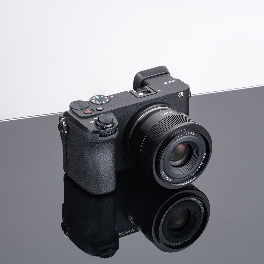 [리퍼비시 A] 티티아티산 AF 35mm F1.8 II 소니 E마운트 APS-C 렌즈 블랙