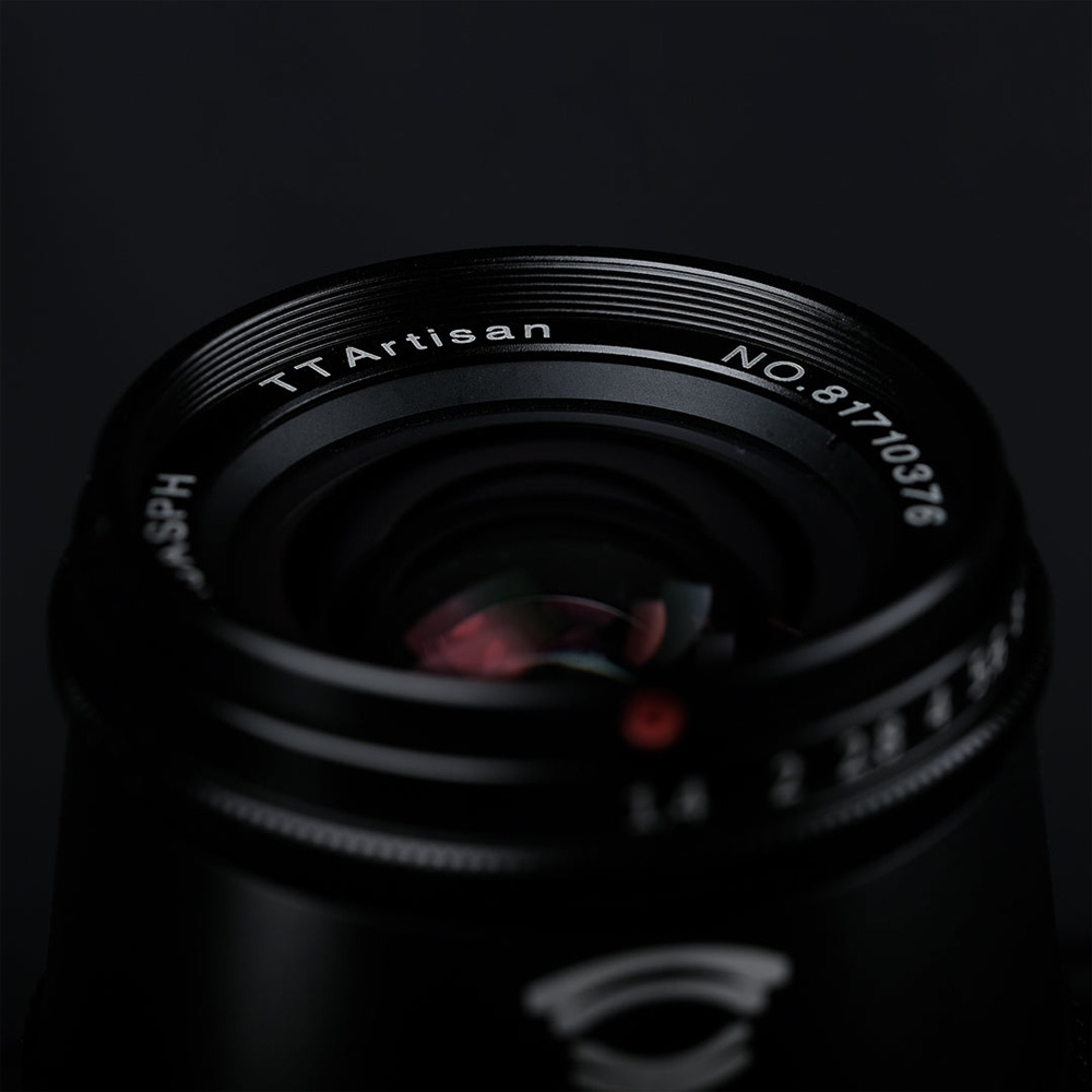 티티아티산 17mm F1.4 L마운트 APS-C 렌즈