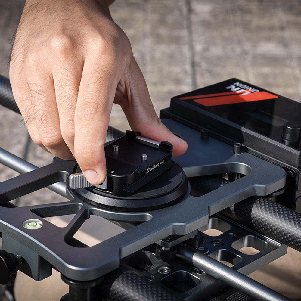 레오포토 QF-02 퀵릴리즈 플레이트 키트 블랙