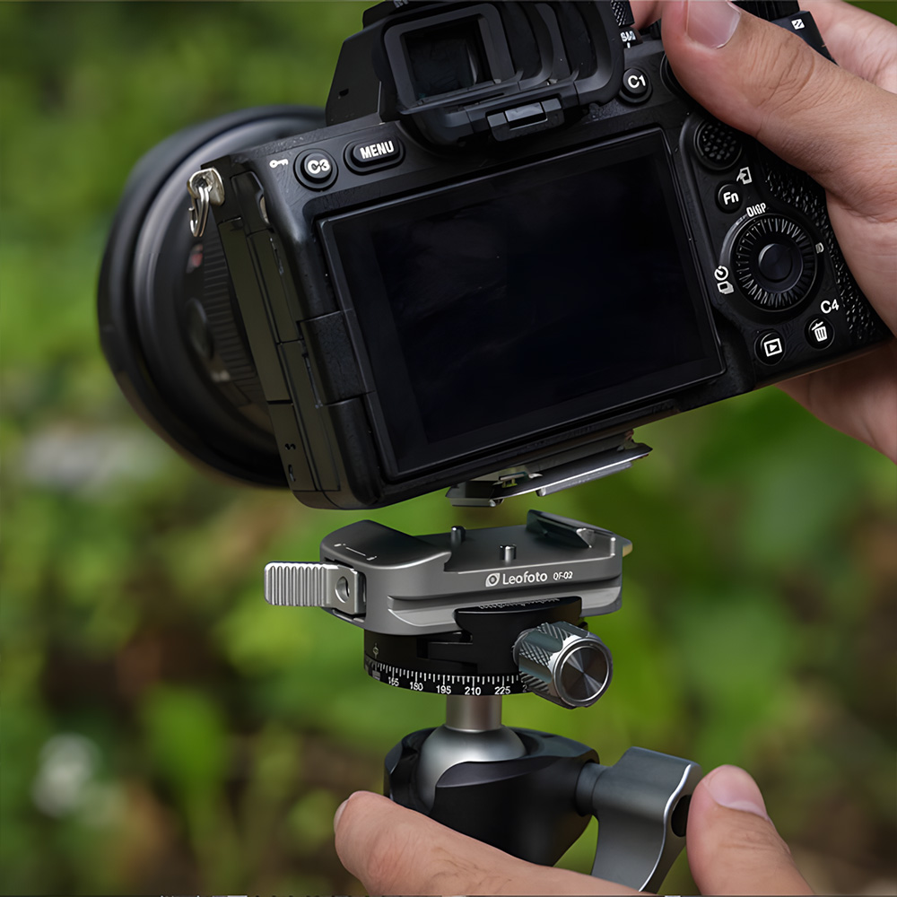 레오포토 QF-02 퀵릴리즈 플레이트 키트 실버